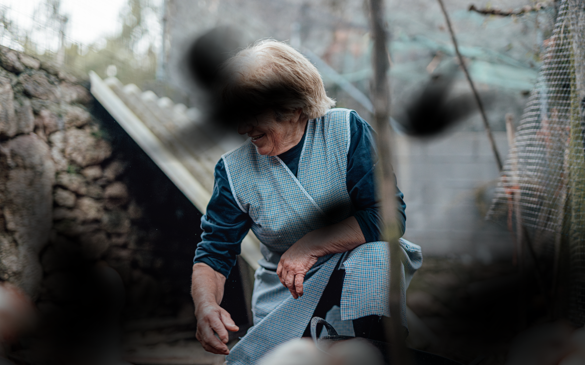 Image of Woman with an overlay simulating Diabetic Retinopathy on top of the image